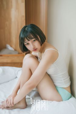 老师趴讲台屁股撅起来作文