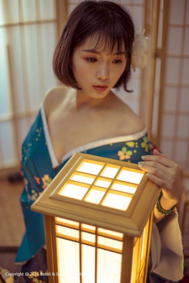 韩国刚满十八岁女生穿衣搭配